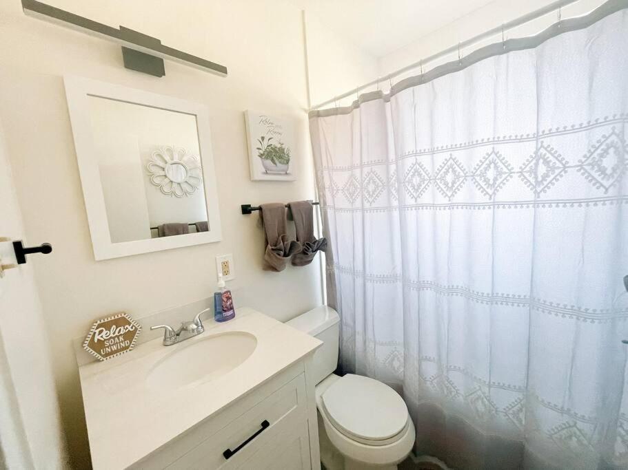 Pet Friendly! Private Casita In Nob Hill Villa Албукерке Екстериор снимка